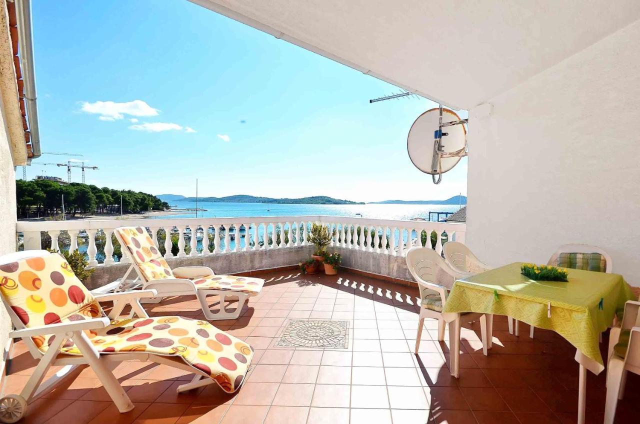 Apartment And Rooms Artina Vodice Zewnętrze zdjęcie