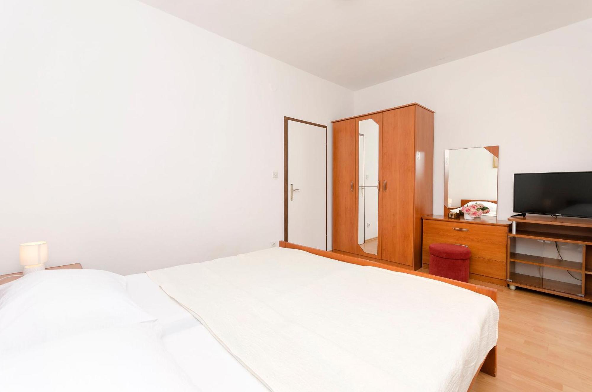Apartment And Rooms Artina Vodice Zewnętrze zdjęcie