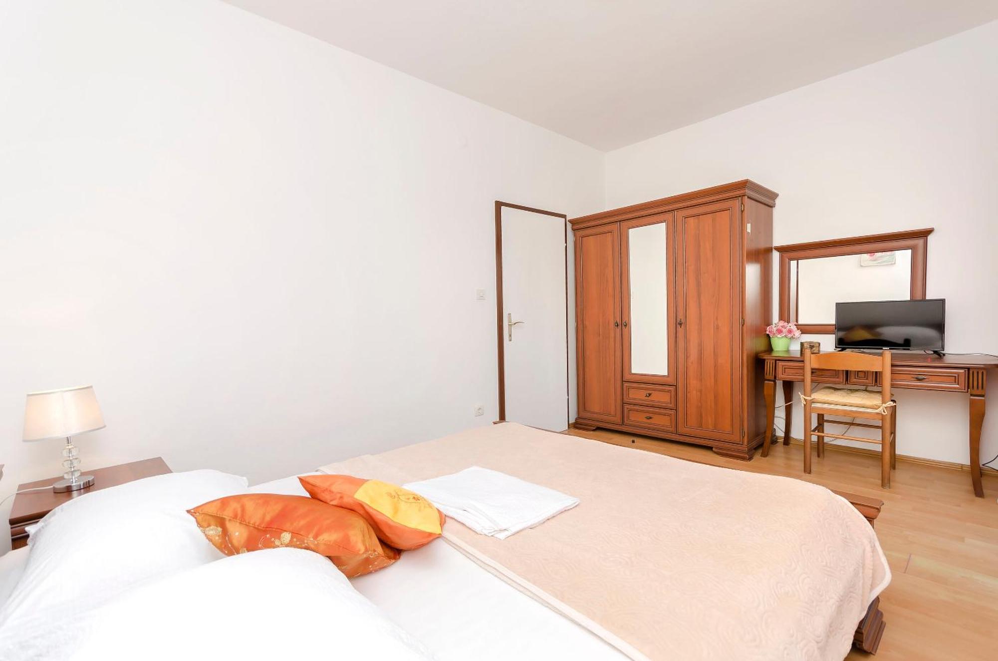 Apartment And Rooms Artina Vodice Zewnętrze zdjęcie
