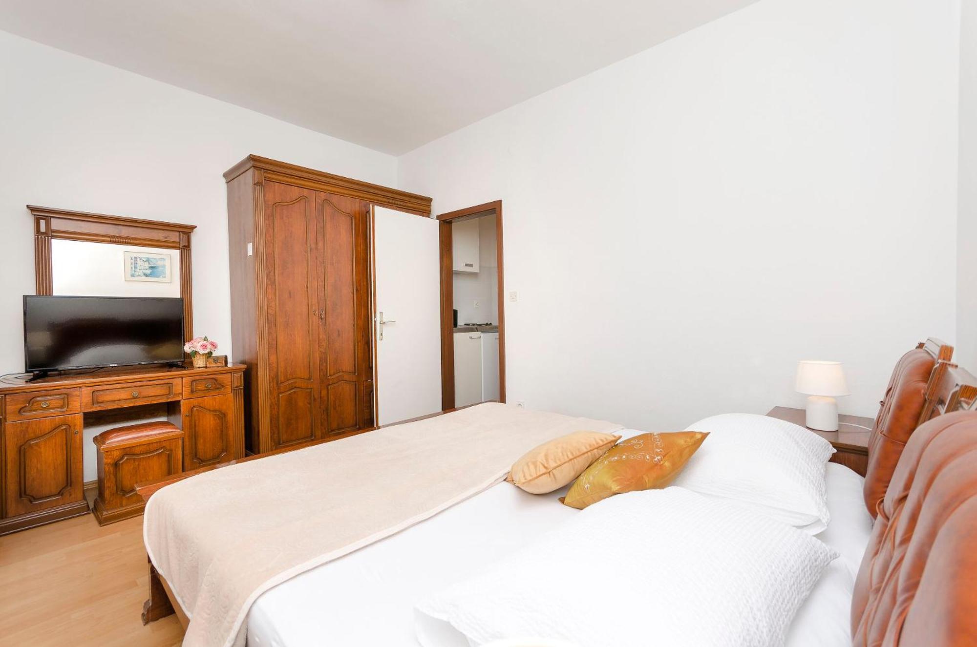 Apartment And Rooms Artina Vodice Zewnętrze zdjęcie
