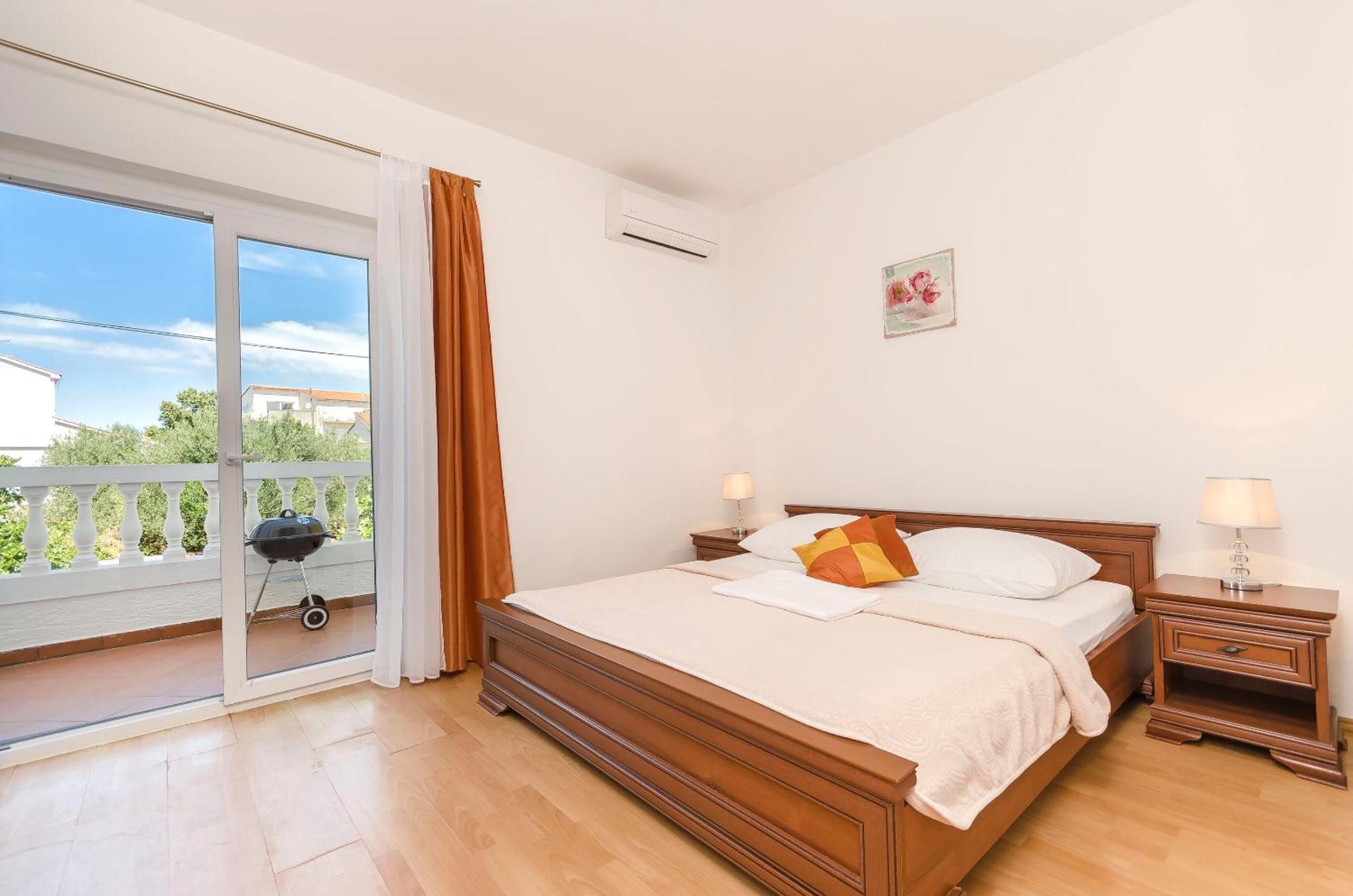 Apartment And Rooms Artina Vodice Zewnętrze zdjęcie