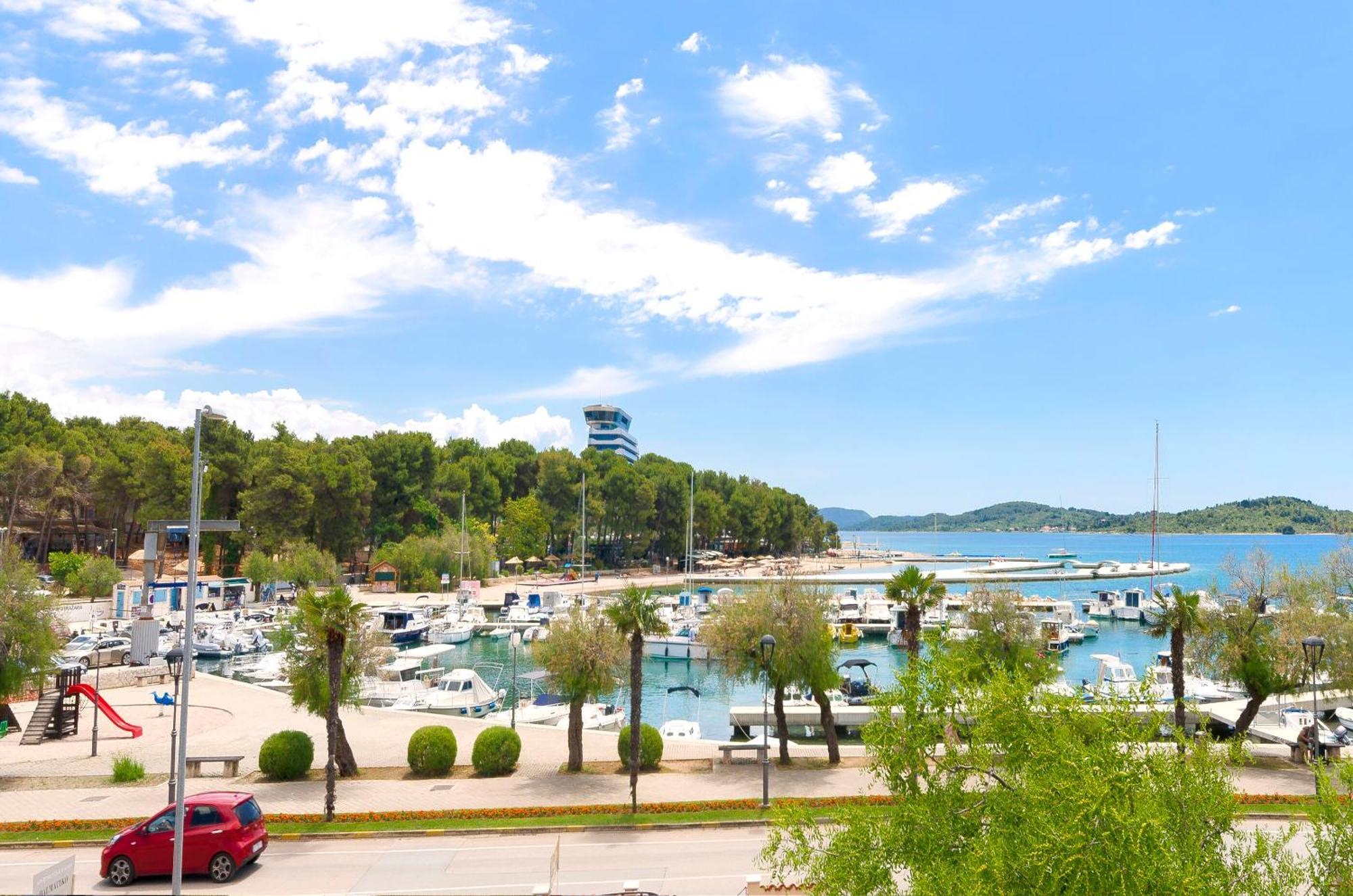 Apartment And Rooms Artina Vodice Zewnętrze zdjęcie