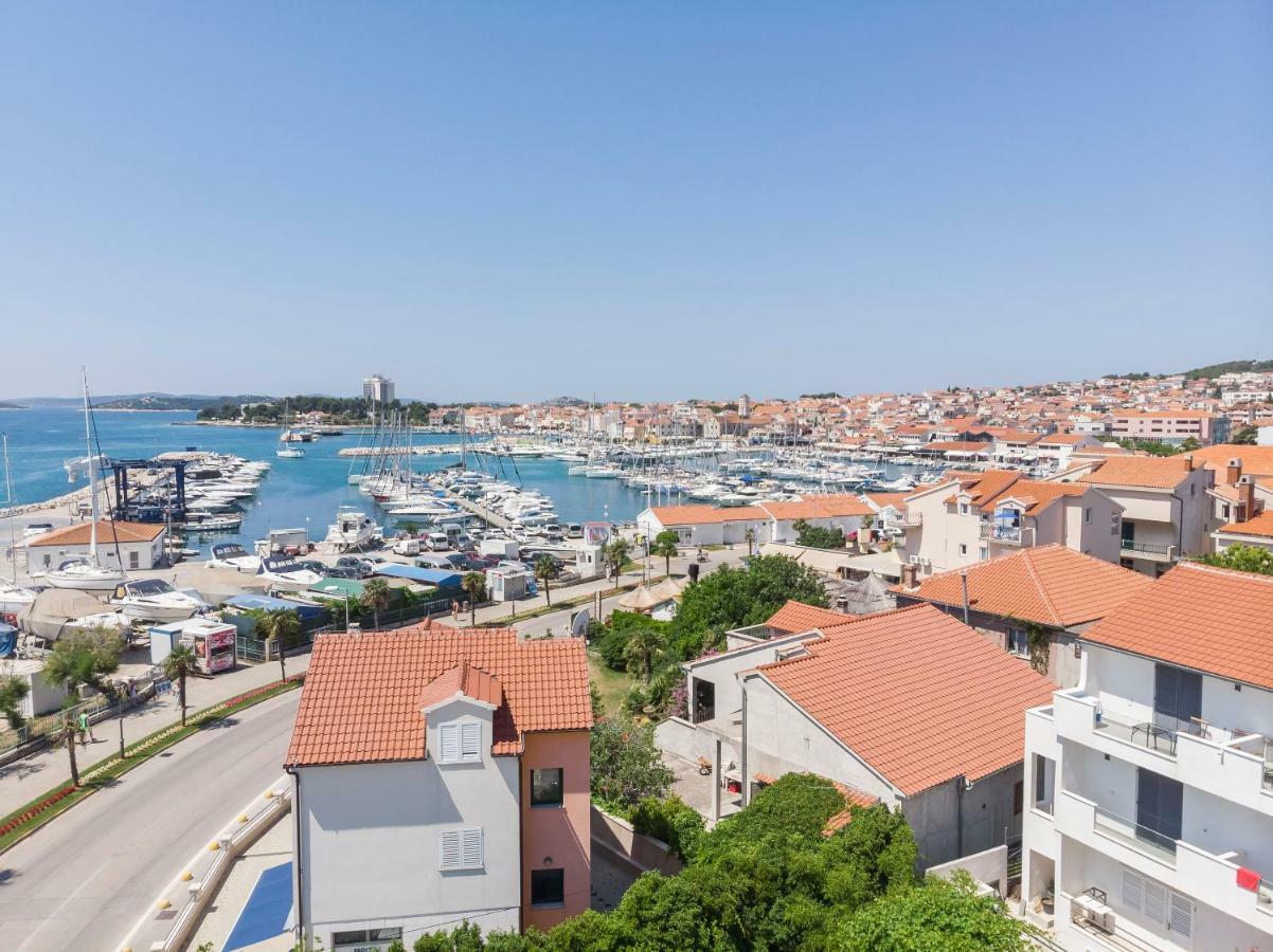 Apartment And Rooms Artina Vodice Zewnętrze zdjęcie